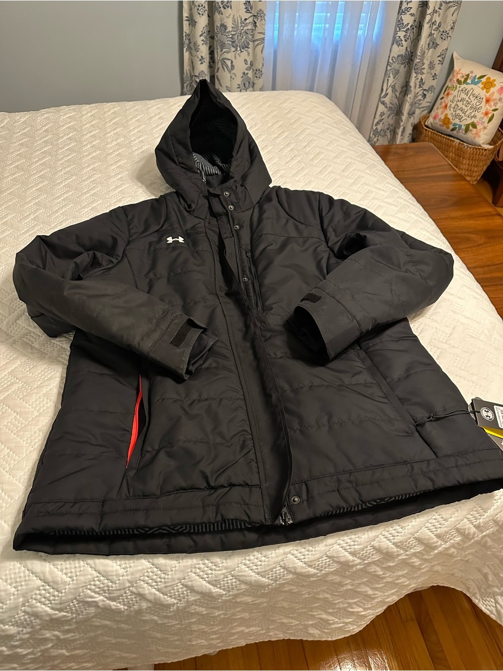 NEW Under Armour Black Hooded Women's Puffer Coat with Red Accent